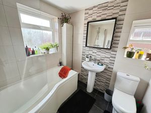 Bathroom- click for photo gallery